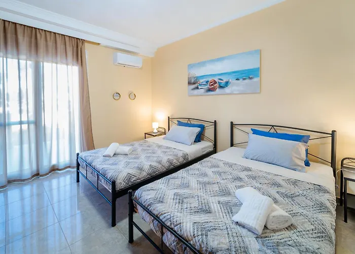 Katerina أفانتو